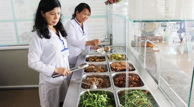 Địa chỉ bán tủ hâm nóng thức ăn ở TPHCM nổi tiếng nhất